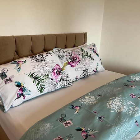 Hotel Grand Bleu - London - Next To Piccadilly Line Tube Station & Brand New Facilities Exterior foto